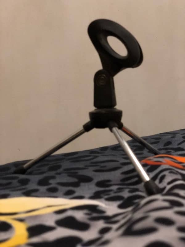 Table mic stand 1