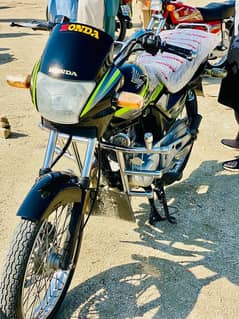 Honda Deluxe 2018 model 107 ser  lush condition  location swabi