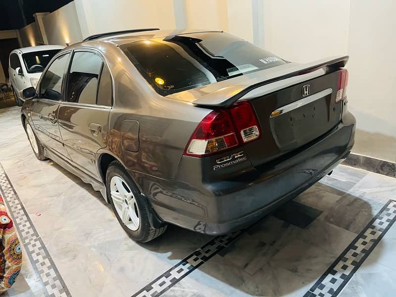 Honda Civic Oriel 2002 5