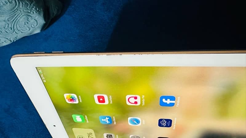 iPad 6th Gen 32GB 3