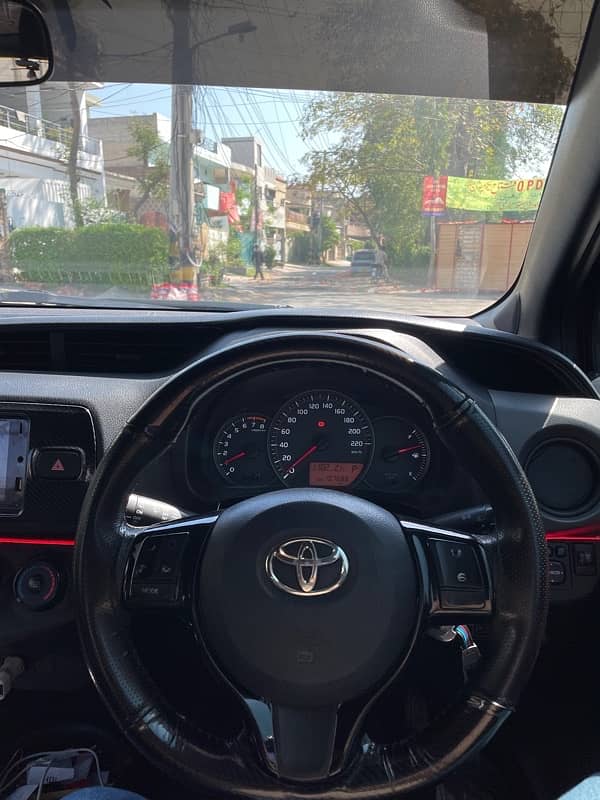 Toyota Vitz 2014 10