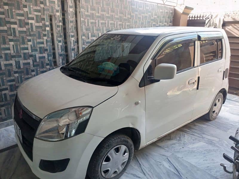 Suzuki Wagon R 2018 4