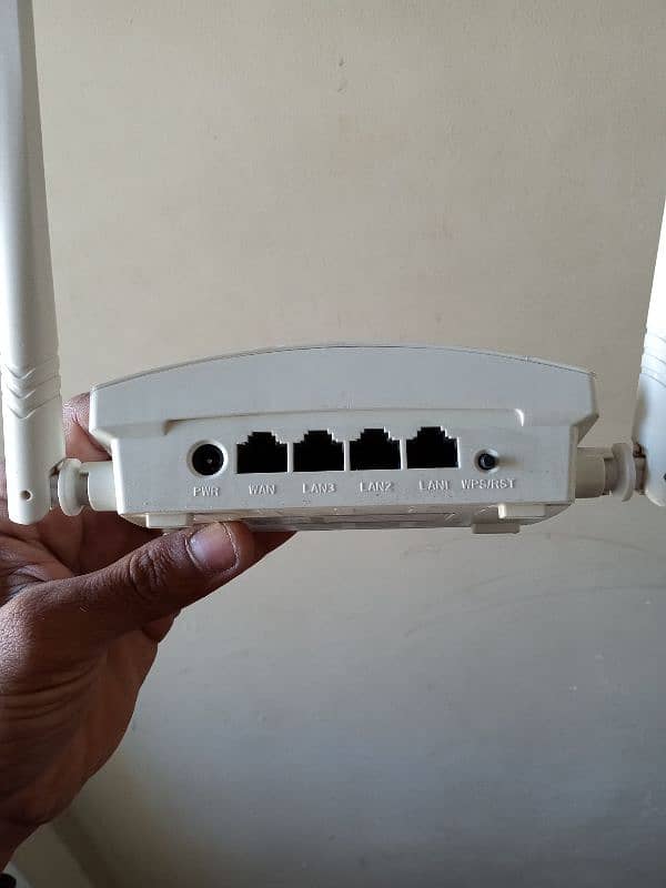 mt Link router with charger 1