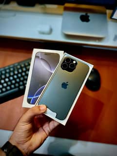 i phone 16 pro max box open brend new