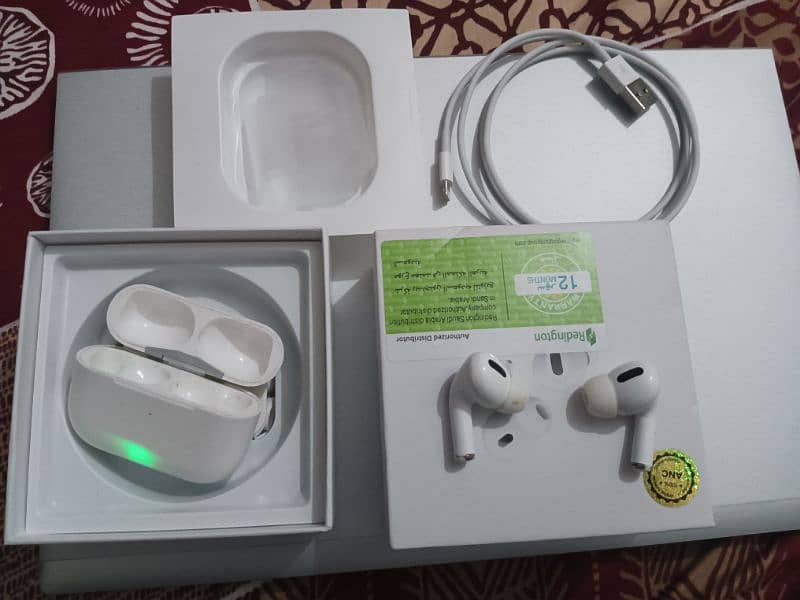 Earpods stock 13