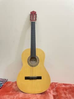 Classical guitar urgent sale