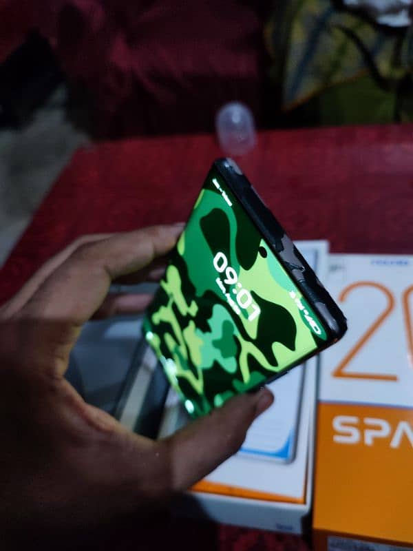 Tecno spark 20 pro plus 2