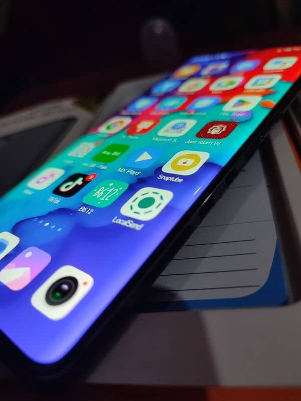 Tecno spark 20 pro plus 4