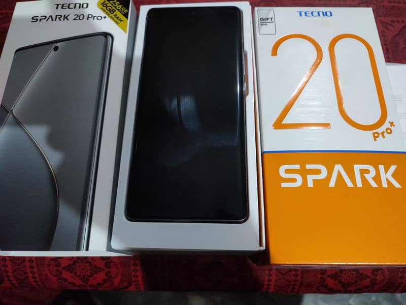 Tecno spark 20 pro plus 13