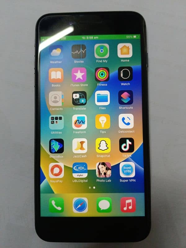 Iphone 8 Plus 64 GB In Original Bettery Health Waterpack 6
