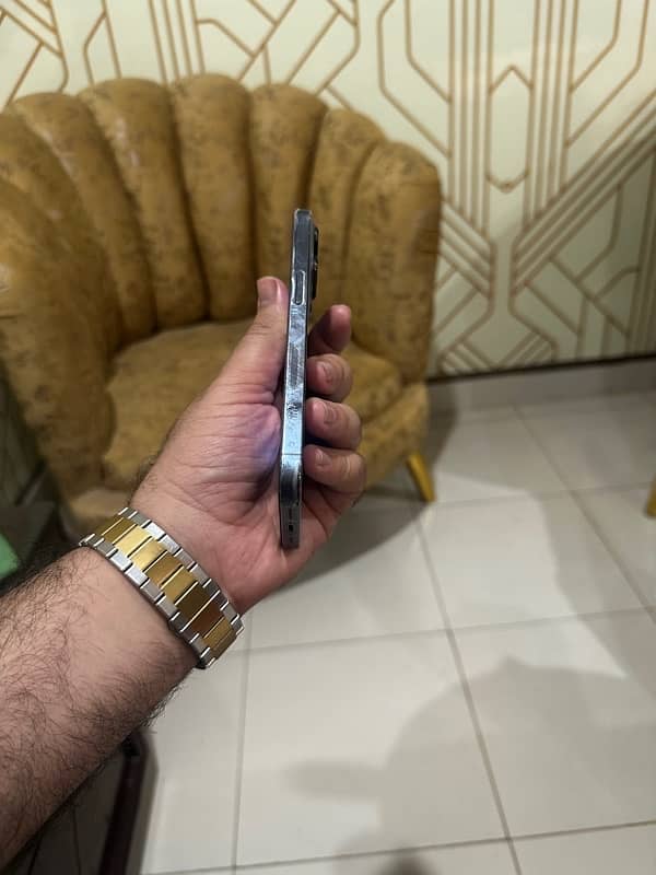 iPhone 13 Pro 256GB Sierra Blue PTA Approved 4