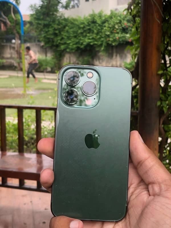 Iphone 13 Pro JV 1