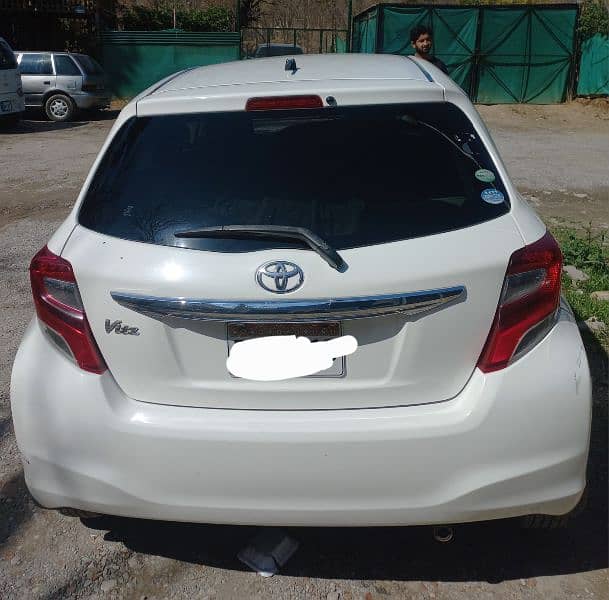 Toyota Vitz 2015 1