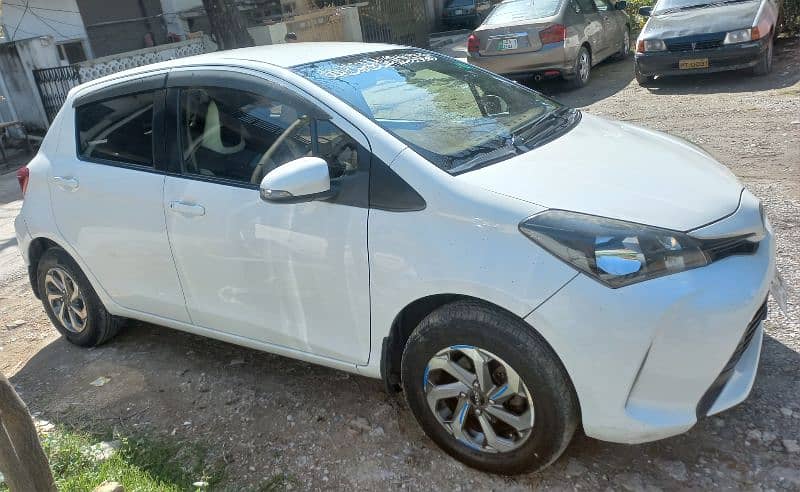 Toyota Vitz 2015 2