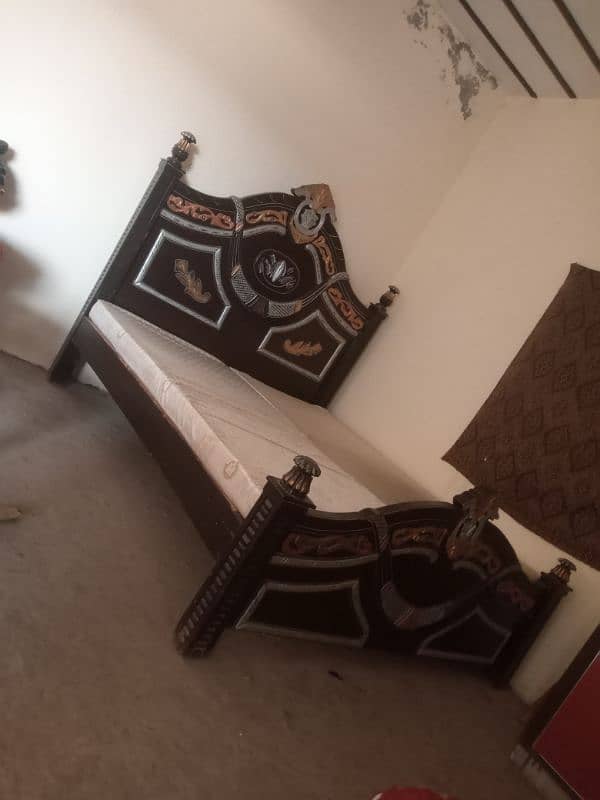 wooden bed 1