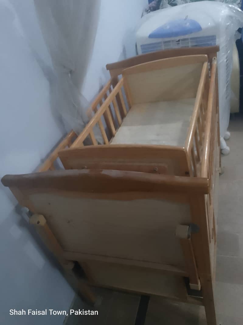 Kids portable bed 1