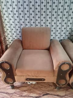 5 seater sofa with center table