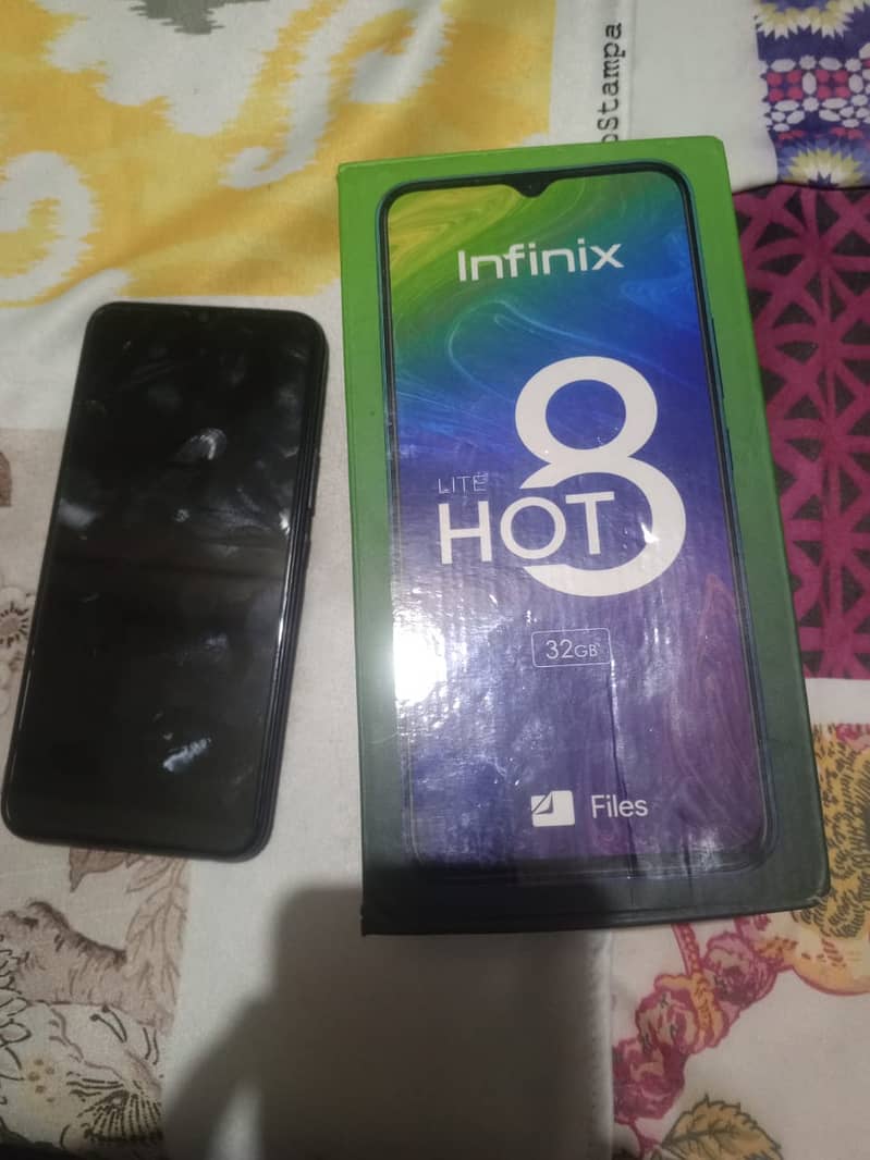 Infinix Hot 8 lite 2/32 5