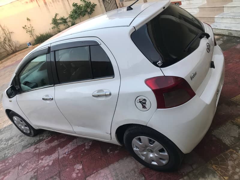 Toyota Vitz 2013 5