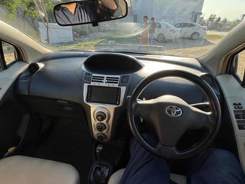 Toyota Vitz 2013 15