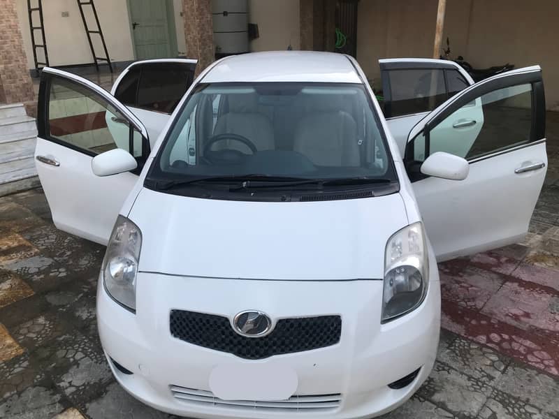 Toyota Vitz 2013 18