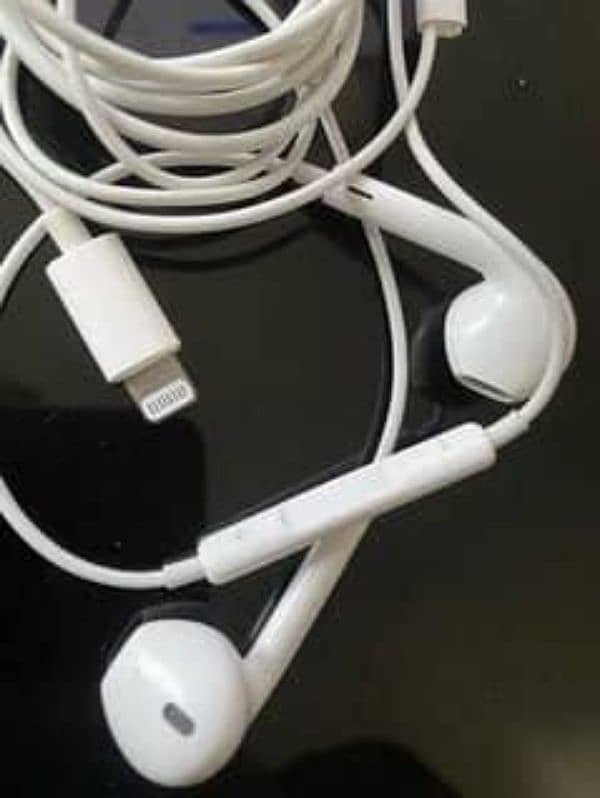 Apple orignal handsfree 2