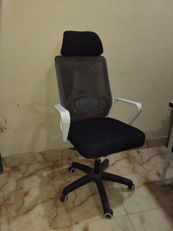 Computer chair 0