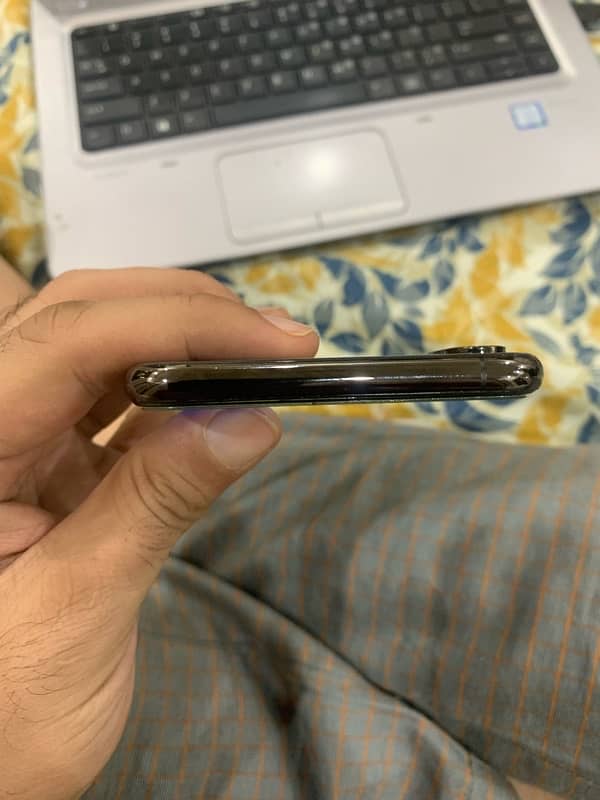 iphone xs max 5