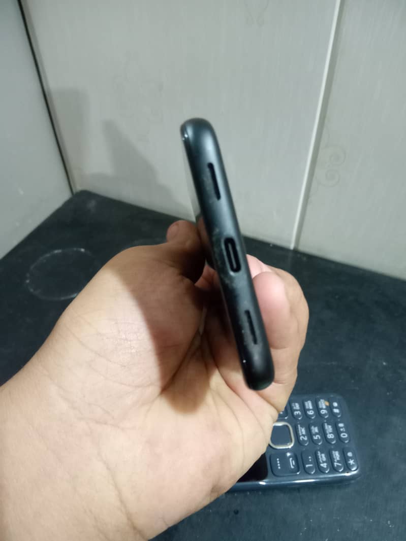 Google Pixel 4a 4