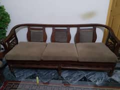 5 Seater Sofa + 1 table