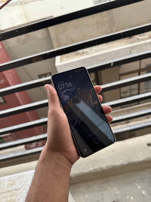 xiaomi 14t (16/512) 6