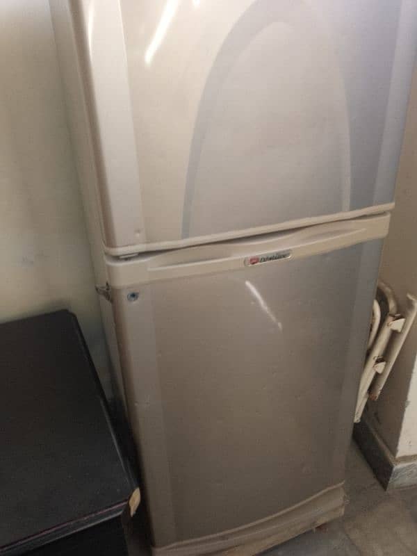 Dawlance refrigerator model 2018 medium size 0