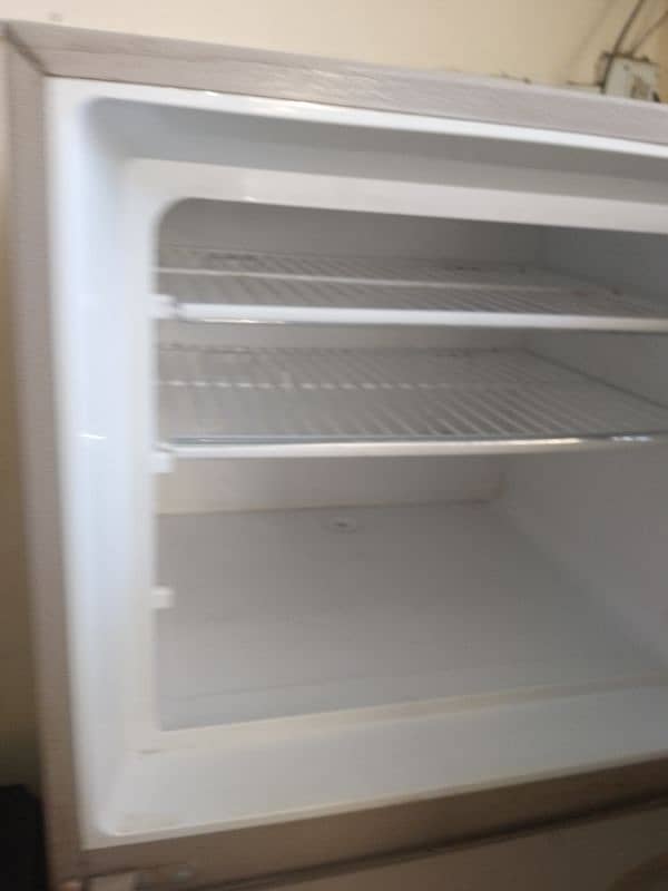 Dawlance refrigerator model 2018 medium size 2