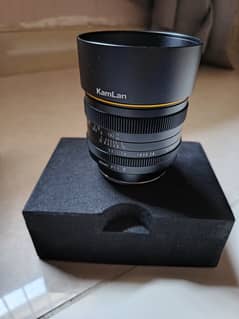 Kamlan F 1.1 50mm MANUAL CANON lens | Bokeh Beast.