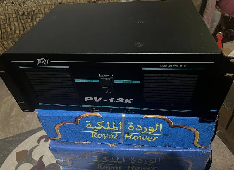 Peavey Power Amplifier Amplifier 1.3K 0
