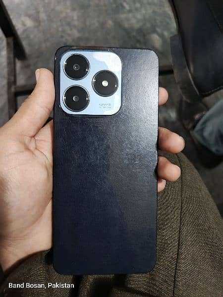 Realme C63 6/128 0