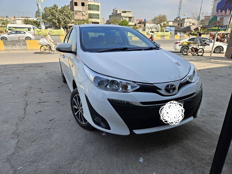 Toyota Yaris Ativ X 0