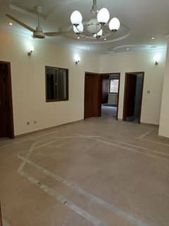 G-9/4 Size 35x70 Ground Floor 3bed 3bath Dring Tv Lounge Kitchen