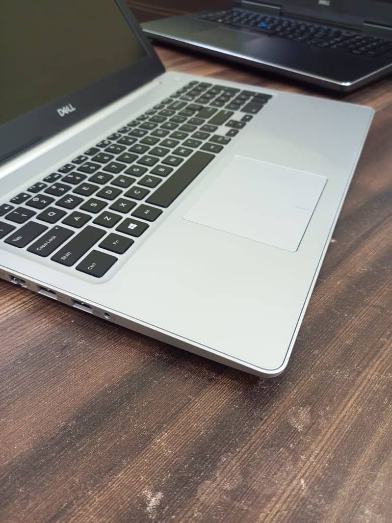Dell Inspiron 15 5570 Core i7 8th Gen 8GB/256GB SSD COD available 1