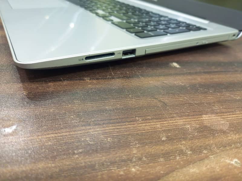 Dell Inspiron 15 5570 Core i7 8th Gen 8GB/256GB SSD COD available 4