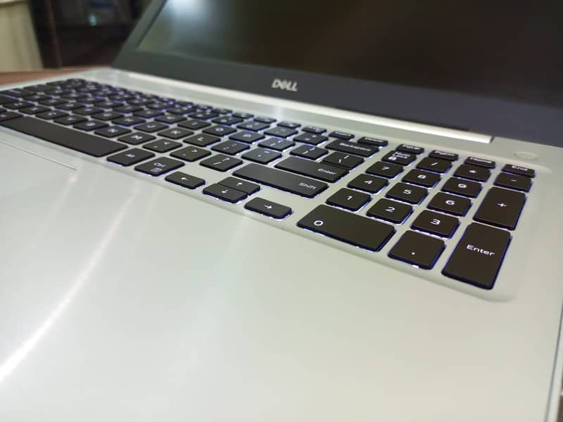 Dell Inspiron 15 5570 Core i7 8th Gen 8GB/256GB SSD COD available 15