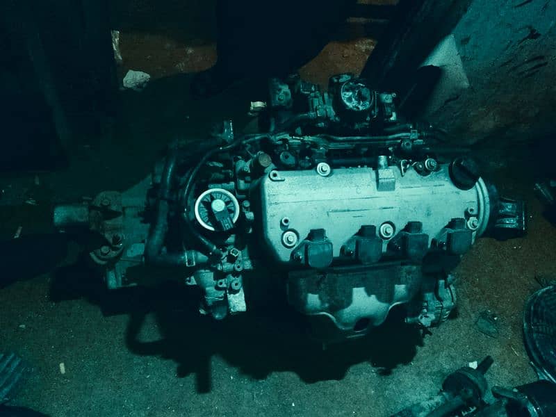 Honda d 17  CF Kabali engine manual transmission ke sath available hai 1