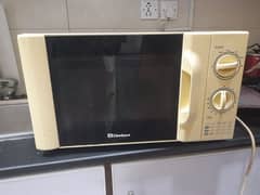 Microvave Oven Model # DW-MD4