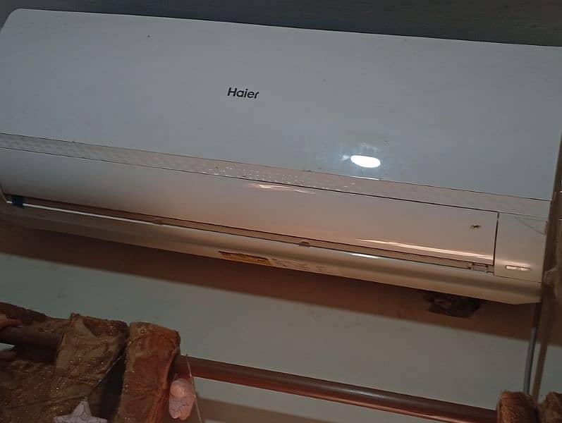 1 ton Ac for sale non inverter 1