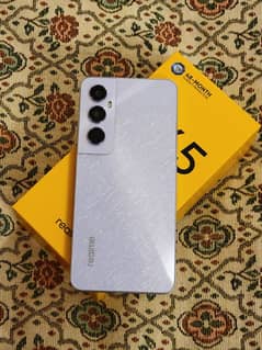 Realme c65