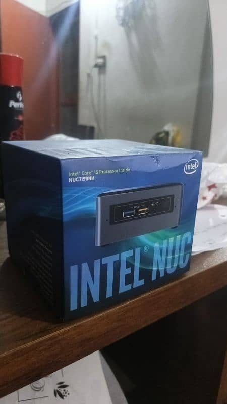 INTEL NUC I5 7th Gen 0