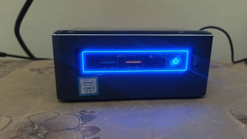 INTEL NUC I5 7th Gen 1