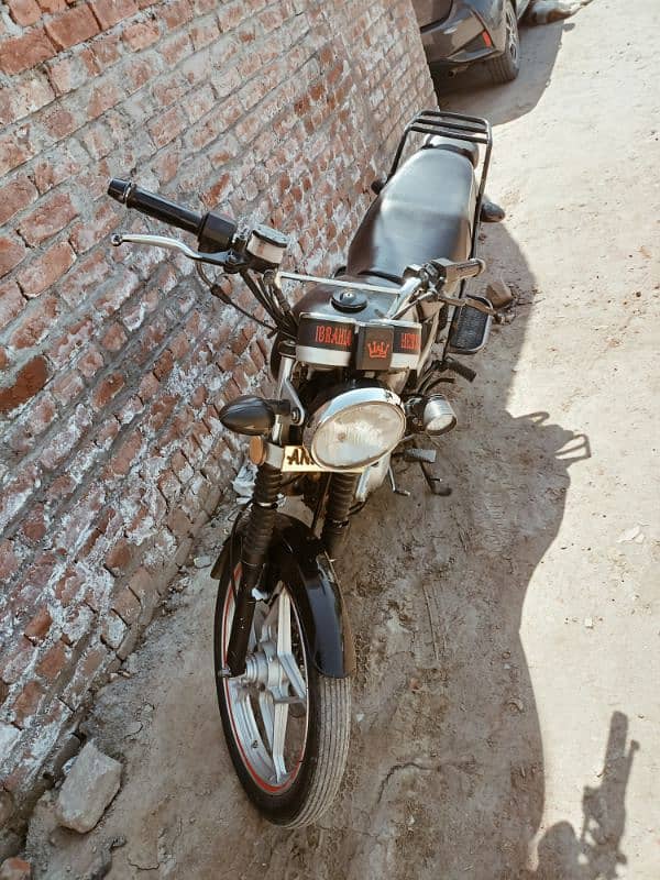 Suzuki GS 150 2