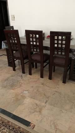 Dining table with eight chairs (Habbit) excellent condition