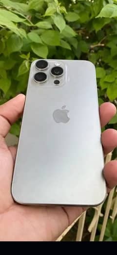 I phone 15 pro max 256 gb Hk model